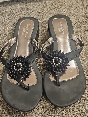 Simply Vera Vera Wang Black Beaded Floral Thong Sandals